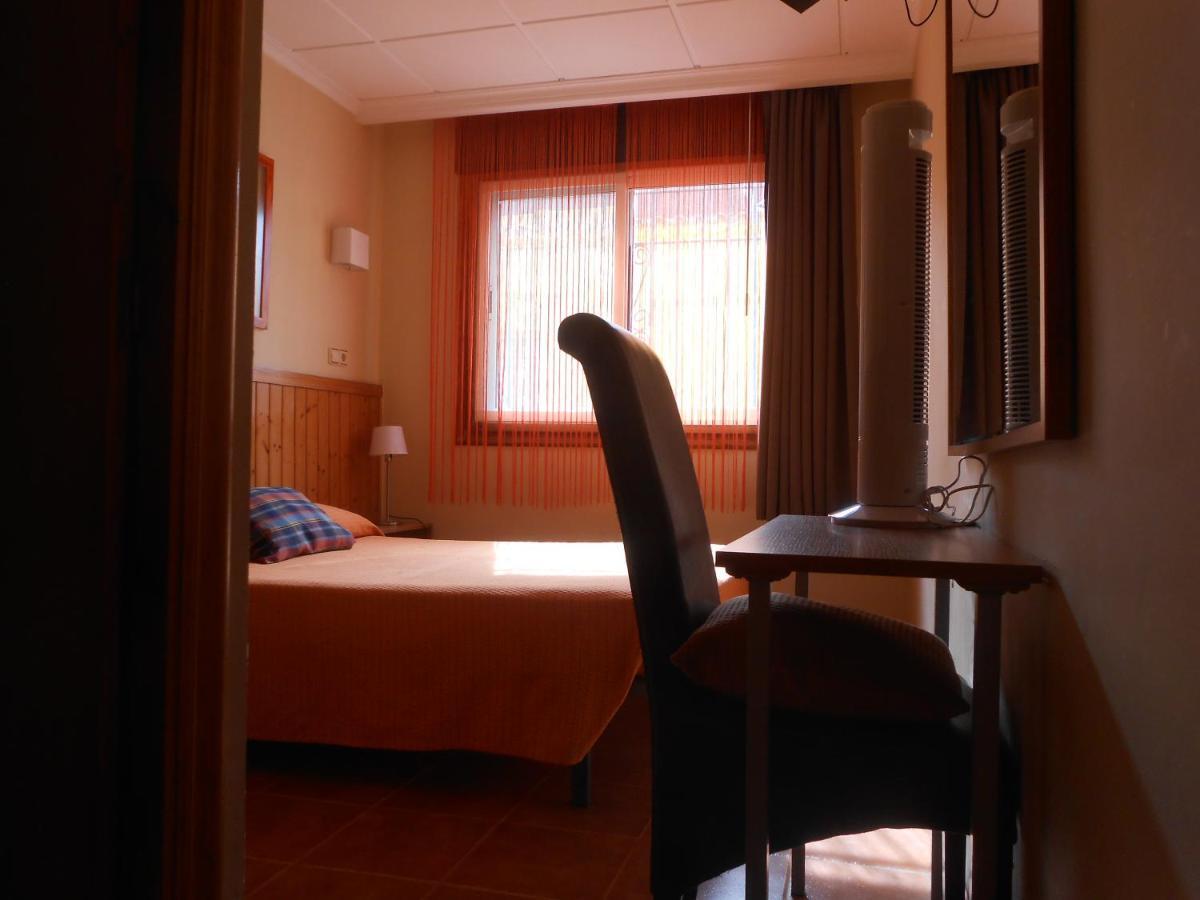 Hostal El Callejon Ταραγόνα Εξωτερικό φωτογραφία